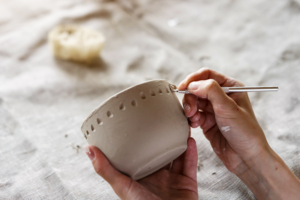 Molding clay